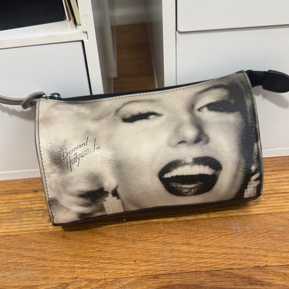 Jeon Marilyn Monroe Leather Pouch